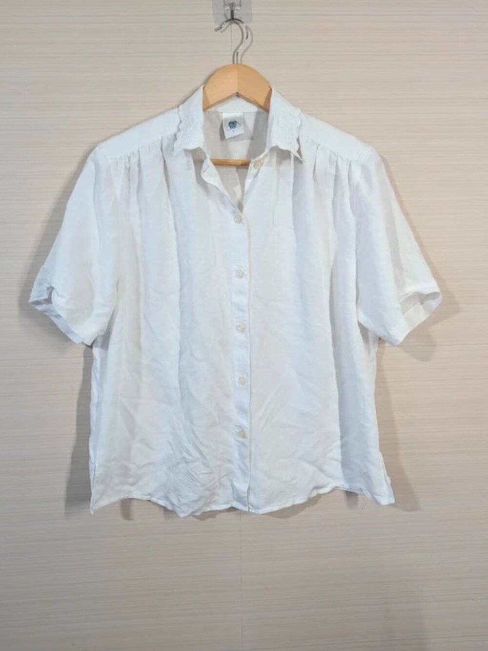 Vintage White Embroidered Collar Linen Blend Short Sleeve Button Up Blouse size